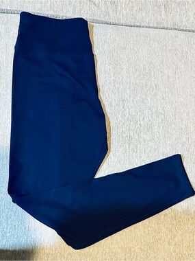 Iuga High-Rise Navy Leggings